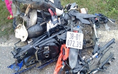 Va chạm xe tải, 2 thanh niên đi xe máy tử vong trong đêm