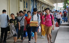 Bến xe "mệt mỏi" đón người dân về Thủ đô sau nghỉ lễ