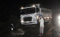 Người đàn ông bị xe tải tông văng hàng chục mét