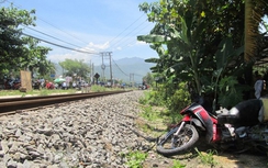 Tàu hỏa tông xe máy ở Đà Nẵng, 1 phụ nữ tử vong