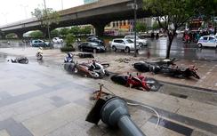 Tin bão số 1 mới nhất: Hà Nội còn mưa to, gió giật