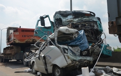 5 xe va chạm trên cầu Phú Mỹ, một người tử vong