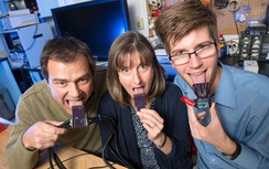 Thiết bị giúp người khiếm thính dùng lưỡi để "nghe" được âm thanh