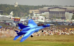 Nga phô diễn sức mạnh tại Triển lãm Hàng không Ấn Độ 2015