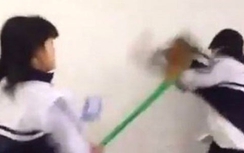 Nghệ An: Nữ sinh lớp 10 đánh bạn nam ngay trong lớp