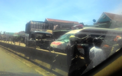 Tin TNGT mới nhất: Xe cứu thương "đấu đầu" xe tải trên QL1A