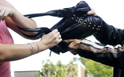 Thiếu nữ 9X nhờ bạn trai đánh chết người vì nghi cướp