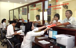 TP.HCM: Người lao động không mặc quần jeans, áo thun khi làm việc