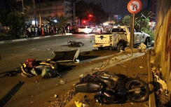 Người bị đâm nằm la liệt, tài xế "xe điên" rời khỏi hiện trường