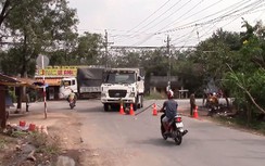 Va chạm với xe ben, 2 nam thanh niên bị thương nặng