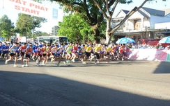 122 VĐV tham dự giải việt dã leo núi Chinh phục đỉnh Bà Rá