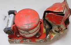 Phi công đập cửa buồng lái khi máy bay rơi ở Pháp