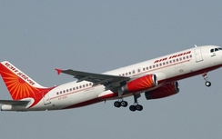 Cơ phó đánh cơ trưởng trong buồng lái, máy bay A320 vẫn... bay tiếp