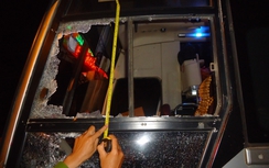 Phó Thủ tướng truy trách nhiệm ném đá xe khách