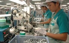 Truy tìm kẻ bị mặt dùng kim tiêm đâm 9 nữ công nhân