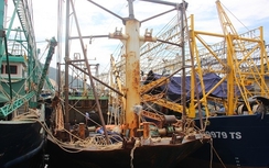 Đừng để ngư dân sợ tàu thép khủng