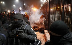 Đại sứ quán Nga ở Ukraine bị tấn công sau vụ bắt tàu chiến