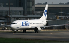 Máy bay Boeing 737 của hãng UTair hạ cánh khẩn cấp tại Nga