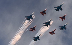 Máy bay Nga "gầm rú" bầu trời Quảng trường Đỏ trong lễ duyệt binh