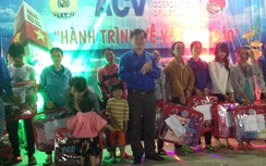 Người hàng không đem nghĩa tình đến với huyện đảo Lý Sơn