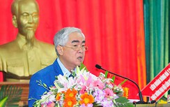 Chủ tịch SJC tiếp tục làm sếp bóng đá