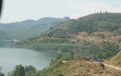 Chủ đầu tư bảo do nổ mìn, chính quyền nói không