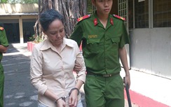 Chữa bệnh cho mẹ, nhân viên thu phí vệ sinh tham ô gần 300 triệu