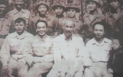 Người bắt sống tướng De Castries giờ ra sao?