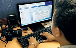 Nhà báo và mạng xã hội, "chơi dao" hai lưỡi