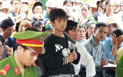 Mẹ kế bạo hành con chồng hưởng 9 tháng tù