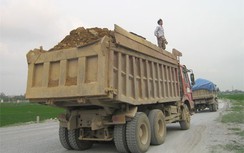 Nhiều xe sử dụng gỗ, ván cơi nới thùng