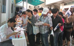 Trung tâm dịch vụ việc làm "quản" lao động thất nghiệp