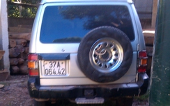 Nghệ An: Dùng xe công ty chở gỗ lậu