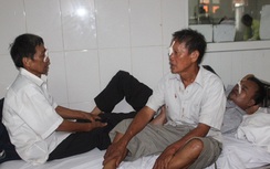 Vụ xe khách nát bét đầu, nạn nhân kể lại giờ phút kinh hoàng