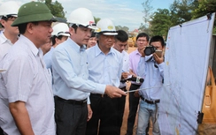 Cách chức lãnh đạo nếu sửa đường vẫn lún