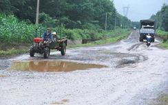 Đoạn tử thần trên Tỉnh lộ 8 Đắk Lắk chờ sửa
