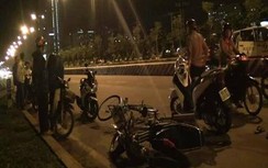 Tai nạn hi hữu do xe máy đẩy xe đạp