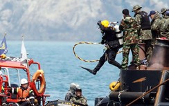 Tài xế của chủ phà Sewol ra đầu thú