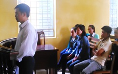 Ghen tuông, bác sĩ nhẫn tâm xích vợ, đánh đến sảy thai