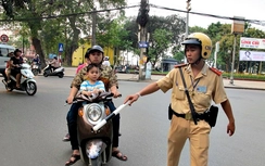 Bắt phóng viên "rởm" ghi hình CSGT để tống tiền