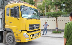 Bắt xe tải chở thuốc lá lậu