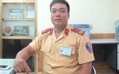 Nghẹt thở truy bắt đối tượng có súng, trốn dưới ao rau muống