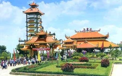 Xây kè chắn chống sạt lở ở địa đạo Củ Chi TPHCM