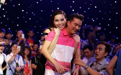 Hà Hồ tình tứ ôm chặt Mr Đàm trước hàng ngàn khán giả