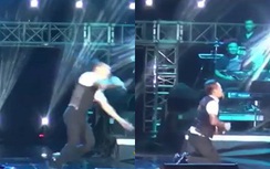 Màn "vồ ếch" của Tuấn Hưng trên sân khấu