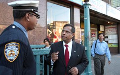 Người Bangladesh giám sát giao thông ở New York