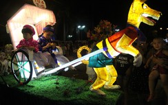 Lung linh sắc màu đêm Trung thu lớn nhất Việt Nam