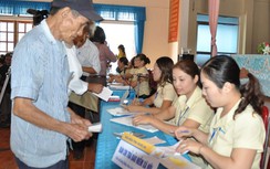 Vì sao hàng ngàn nhân viên Bảo hiểm xã hội bỏ việc?