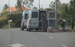 Tranh giành khách, 2 nhà xe "choảng" nhau trên QL1