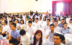 Làm gì để trở thành tiếp viên của Vietjet?